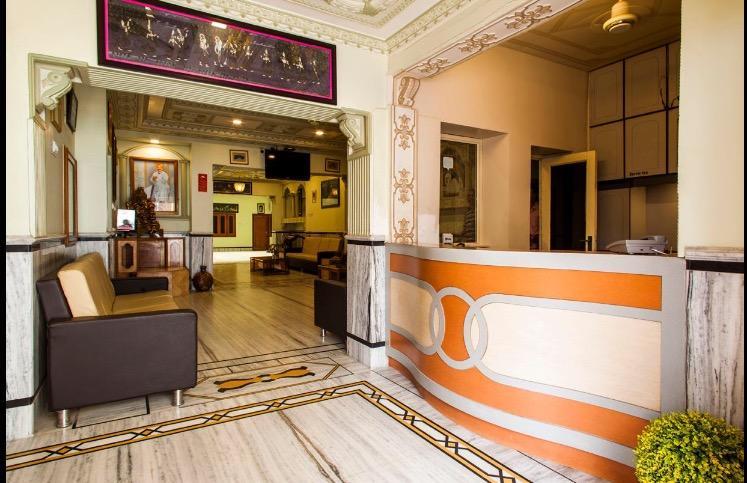 Hotel Bharat Niwas Биканер Екстериор снимка